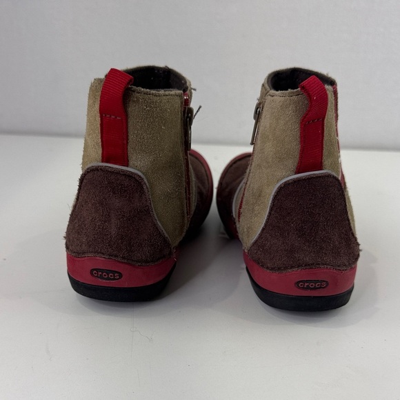 Crocs Boys Dawson Suede Boots - Red and Brown - Picture 7 of 16